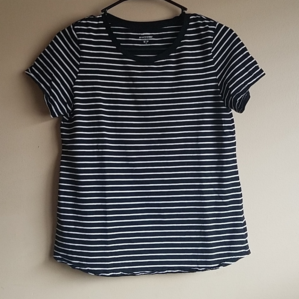 Black/White Stripes Short Sleeve Shirt